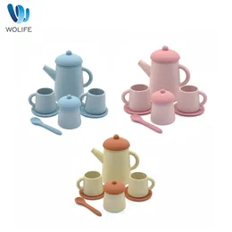 Cozinhas Jogar Comida Bebê Educacional Aprendizagem Brinquedos Crianças Silicone Tea Set Brinquedos Play House Brinquedos Crianças Comestíveis Grau Silicone Talheres Copos Set 231019