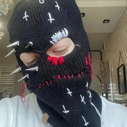 Ciclismo Caps Máscaras 2023 Novo Balaclava Assustador Engraçado Balaclava Rivet Beanie Knit Balaclava Angustiado Tricotado Full Face Ski Mask - Halloween Balaclava 231019