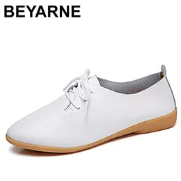 Sukienka buty BeyarnegeNeLeather Buty Solidne kobiety Flats Letnie Mokorna damskie Buty swobodne buty Wygodne balerina koronka Moccasins Rozmiar 35-44e176 231018