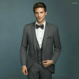 دعاوى الرجال أحدث التصميمات الزفاف للرجال الرمادي العريس Tuxedo ذروة صفررة 3piece 3piece Homme Slim Terno Maschulino (سترة بانت سترة)