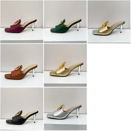 Chinelos de designer Revival Mule Heels Sandálias deslizantes femininas Verão Flip-flops Saltos Sapatos de fábrica com caixa