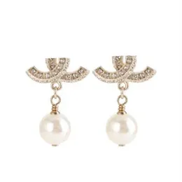 Diamond Pearl Drop Dangle Earring French Luxury Brand Gold Earrings Letter Barnd Fashion Designer för Women Party Gift Wed3036