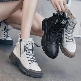 Bottes en cuir pour femmes sport cheville femme luxe chaussures de créateur femme chaussures plates plate-forme talons semelle en caoutchouc 231019
