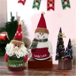 Juldekorativa förnödenheter Snowman Santa Claus Cartoon Doll Christmas Atmosphere Decoration Creative Holiday Gift GC2403