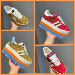 Lyxkvinnor höjd ökar skor designer casual tjock sole canvas sko rött grönt lapptäcke samarbete sneakers storlek 35-40