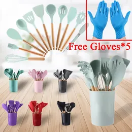 Utensili da cucina 12 pezzi Set da cucina in silicone Pentole antiaderenti per manico in legno Spatola Frullino per le uova Accessori per utensili da cucina 231019