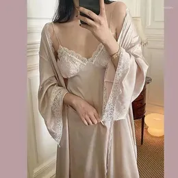 Kadınların Pijama Dantel Patchwork Gelin Nedime Düğün Çöp Saten Set Settrobe Seksi Nightdress Ev Soyunma Elbisesi