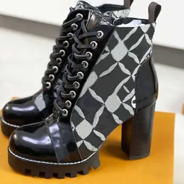Дизайнерские женские сапоги Martin Desert Boot Ботильоны на высоком каблуке с винтажным принтом Кожаные ботинки Классические роскошные ботильоны Модная обувь с коробкой NO480
