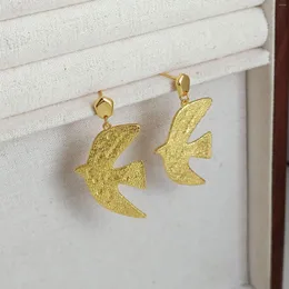 Baumelnde Ohrringe im chinesischen Stil, schlichter goldener Vogel-Anhänger, originelles Design, Herbst-Winter, Friedenstiere, Ohrhänger