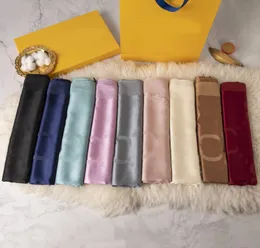 2023 وشاح المصمم للرجال Soft Silk Silk Divf Autumn Light Weight Fabric Sciarpa مناسب لجميع مواسم Echarpe الشهيرة للأوشحة النسائية FA03