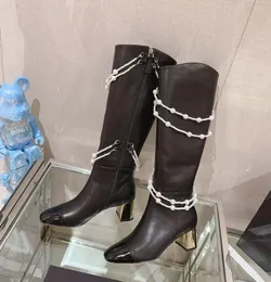 Les dernières bottes longues pour femmes, bottes courtes, talons épais, bout rond, fermeture éclair intérieure avec chaîne de perles, tige en cuir de vachette, doublure intérieure en peau de mouton, semelle en cuir véritable taille 35-42