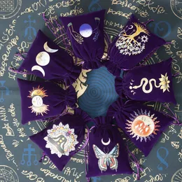 Pudełka biżuterii 1PCS Velvet Moon Sun Tarot Storage Bag Karty gry planszowe Haftowe Pakiet Pakiet Witchcraft do woreczki ołtarza 231019