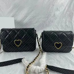 Bolsos de diseñador Bolsos cruzados de alta calidad para mujer, bandoleras de piel auténtica, bolsos con solapa de cadena de lujo, bolso mensajero negro, bolsos en forma de corazón, bolsos de embrague, monederos