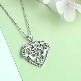 ペンダントネックレスCaoshi Chic Hollow-Out Design Necklace for Women Delicate Heart Shape Jewelry日常生活女性パーティーアクセサリーギフト
