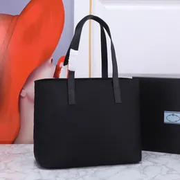 Womens Large Capacity Nylon Tote Bag Designer Crossbody