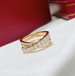 Projektant luksusowych pierścionków z pary diamentowej marki osobowość złoty srebrny pierścionek Wysokiej jakości miłośnik weselny biżuteria do dziewcząt prezent świąteczny