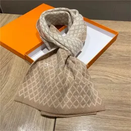 Stylish Women Scarf Set för män Kvinnor Winter Wool Designer Cashmere Shawl Ring Luxury Plaid Check Sciarpe Echarpe Homme Storlek 180*35cm