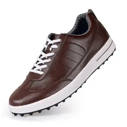 Sukienka buty pgm męskie buty golfowe oryginalne skórzane wodoodporne buty przeciw pośpiechu Sports Golf Sneaker wentylacyjny automat 231020