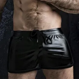 Shorts masculinos PU Faux Leather Moda Homens Night Club Boxer Homem Cuecas Sexy Calças de Motocicleta Atacado