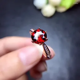 Cluster Rings Natural Red Garnet Gem Ring S925 Silver Gemstone Fashion Elegant Concise Round Women's Wedding Gift Fine Jewelry