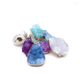 Collane con ciondolo Fascino Naturale Bianco Viola Blu Geode Drusy Druzys Pendenti in pietra Placcatura in oro Quarzo irregolare per la creazione di gioielli fai da te