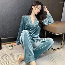 ملابس نوم للسيدات 2PCS LACE V-NECK PAJAMAS مجموعات مثيرة VELOR PAJAMAS بدلة العروس Lingerie Bud Sleeve Long Nightwear Autumn Home Wear