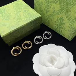 Designerörhängen mode Tvåfärgad örhängen Guldörhängen smycken Set Valentine Day Gift Engagement
