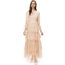 Kvinnors banor klänningar o nacke långa ärmar tiered ruffles broderi elegant designer party prom afton vestidos klänning