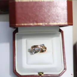 Love Screw Ring Men's Ring Classic Luxury Designer Ring Women's Titanium Steel Plated Jewelry Gold and Silver Rose bleknar aldrig med låda