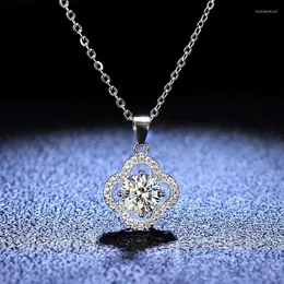 Wisiorki Que Real Moissanite Diamond Clover Clover Naszyjnik 2CT D Kolor VVS1 Pure 925 Srebrny prezent biżuterii dla kobiet