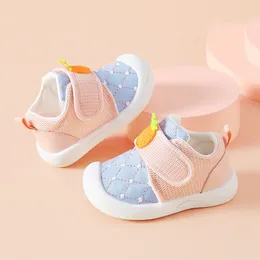 Första vandrare 2023 Spring Autumn Toddler Baby Shoes Soft Bottom Anti Slip Kids Girl Breattable Boys Sneakers Tenis