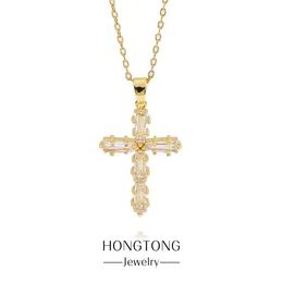 Colares Pingente Hongtong Crença na Cruz Crentes Religiosos Banhado A Ouro Feminino Inset Zircon Colar de Aço Inoxidável Presente Requintado