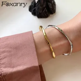 Armreif Foxanry Stempel-Armband für Damen, trendig, elegant, Vintage, unregelmäßige Textur, Armreifen, Mädchen, Party, Schmuck, Liebhaber-Geschenk, 231021