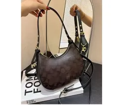 Tasarımcı Kadın Omuz Çantaları Lüks Çoklu Pochette Çantalar Üst kaliteli çiçekler yeni dalga zinciri çantası bayanlar moda metal digram crossbody makyaj cüzdanları 05