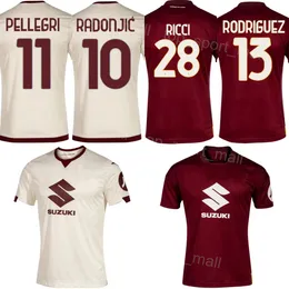 Drużyna klubowa 23-24 Torino 8 Ivan Ilic Jersey 10 Nemanja Radonjic 32 Vanja Milinkovic-Savic 3 Perr Schuurs 13 Ricardo Rodriguez Football Kits