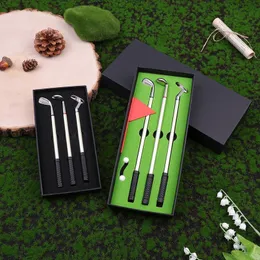 Andra golfprodukter Pen Set Mini Desktop Ball Gift Inkluderar att sätta Green 3 Clubs Balls and Flag Desk Games Office School 231023