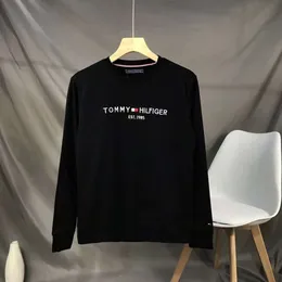 Tommyhilfiger Designer La giacca è un maglione di lusso elegante e di alta qualità Nuovo maglione da uomo casual inglese ricamato in spugna girocollo