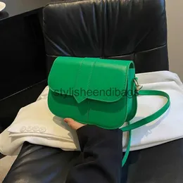 크로스 바디 2023 컬러 간단한 여성 안장 가방 고품질 PU Leater 크로스 오버 Soulder 가방 패션 럭셔리 여성 배낭 및 Walletstylisheendibags