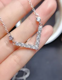 المعلقات yuzbt النساء 925 اختبار الماس الفضة 3 مم الماضي 0.1 د اللون moissanite v على شكل قلادة وصول مجوهرات الزفاف