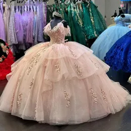 Thoulder Off Princess Pink Ball Gown Quinceanera Dresses 2024 Beaded Birthday Party Gowns Applique Sweet 16 Tiered Vestidos De 15 Anos s