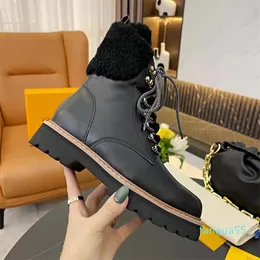 2023-botas de designer de luxo feminino tornozelo moda feminina outono e inverno couro de pelúcia de alta qualidade curto