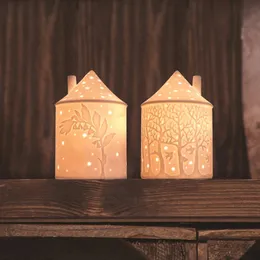 Ljushållare Ceramics Candlestick House Shaped Cup Perfekt för bröllopsfest Hemdekoration Använd utsökt keramiska DIY -ljus 231023