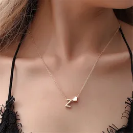 Mode Tiny Heart Dainty Initial Necklace Gold Silver Color Letter Namn Choker Halsband för kvinnor hängsmycken gåva