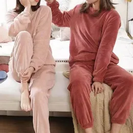 Ev Giyim Peluş Kadın Sktarmwear Pijama İki Parça Set Sonbahar Kış Ev Takımları Pijama Salonu Top Pantolon 230907