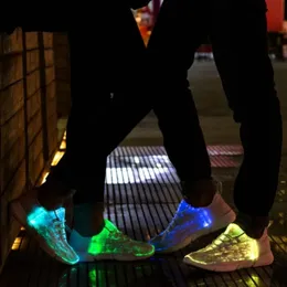 Sneakers Summer Boy S män Kvinnor Girls Barn Led Light Shoes Children Flashing USB Laddar Lysande Glödande Sneaker Up Shoe 231024