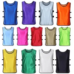 Andra idrottsartiklar Vuxna fotboll Pinnies Snabbt torrt DIY Vuxen Barnfotboll Soccer Training Sports Vest Breattable Team Training Bibbs 231024