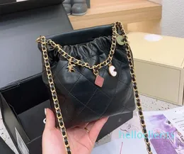 Nya kvinnliga väskor mini shopping väskor designer handväska axel väska läder koppling väska lady crossbody handväska säsongen är den mest populära mini engångsbruk