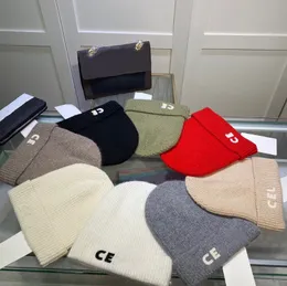 Top Cel1ne Beanie Skull Caps Designer Hats Treams Ins Popular Canada Winter Hat Classic Letter Goose Print Knit