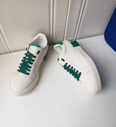 Oryginalne skórzane buty oficjalne dla mężczyzn Kobiety modne małe białe buty serie oddychane remisowane płaskie buty uliczne park studenci zwykłe sportowe butów butów 35-46