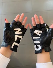 2023 Classic Letter Designer Rękawiczki Kobiety skórzane rękawiczki zimowe ciepłe rękawiczki do owczej skóry Screen czarne rękawiczki owczesek Rozmiar M L A02